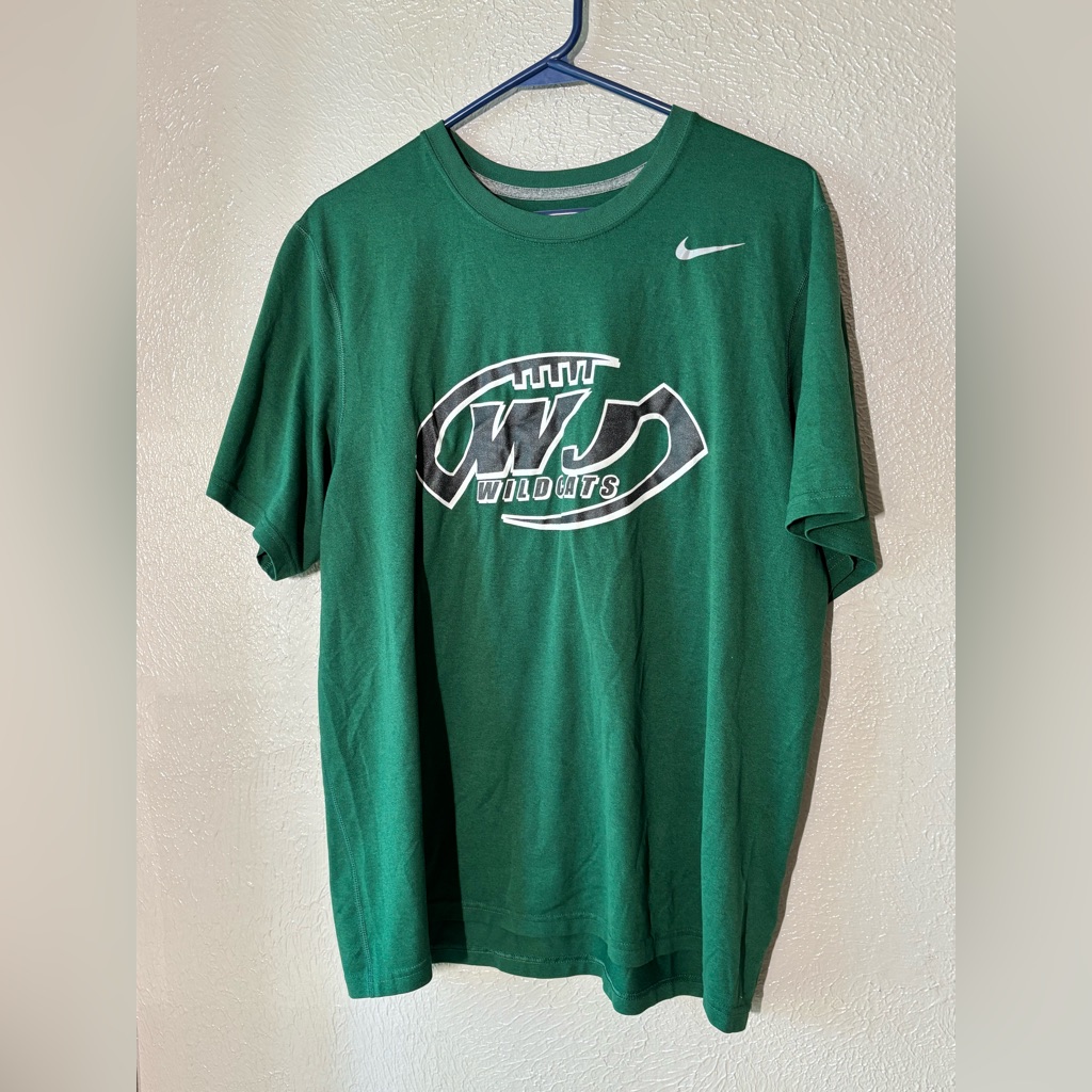 Nike Wildcats Team Green Tee Size Large